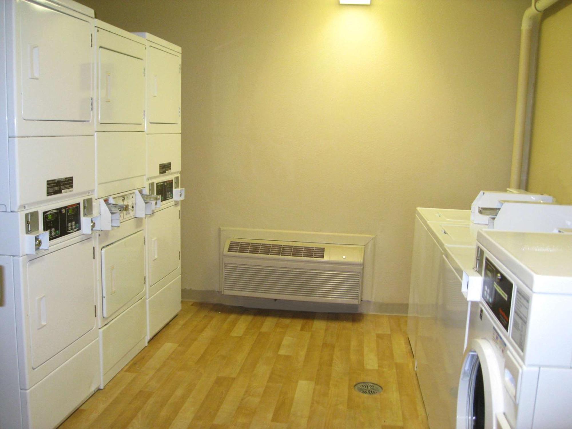 Extended Stay America Suites - Wilmington - New Centre Drive Екстер'єр фото