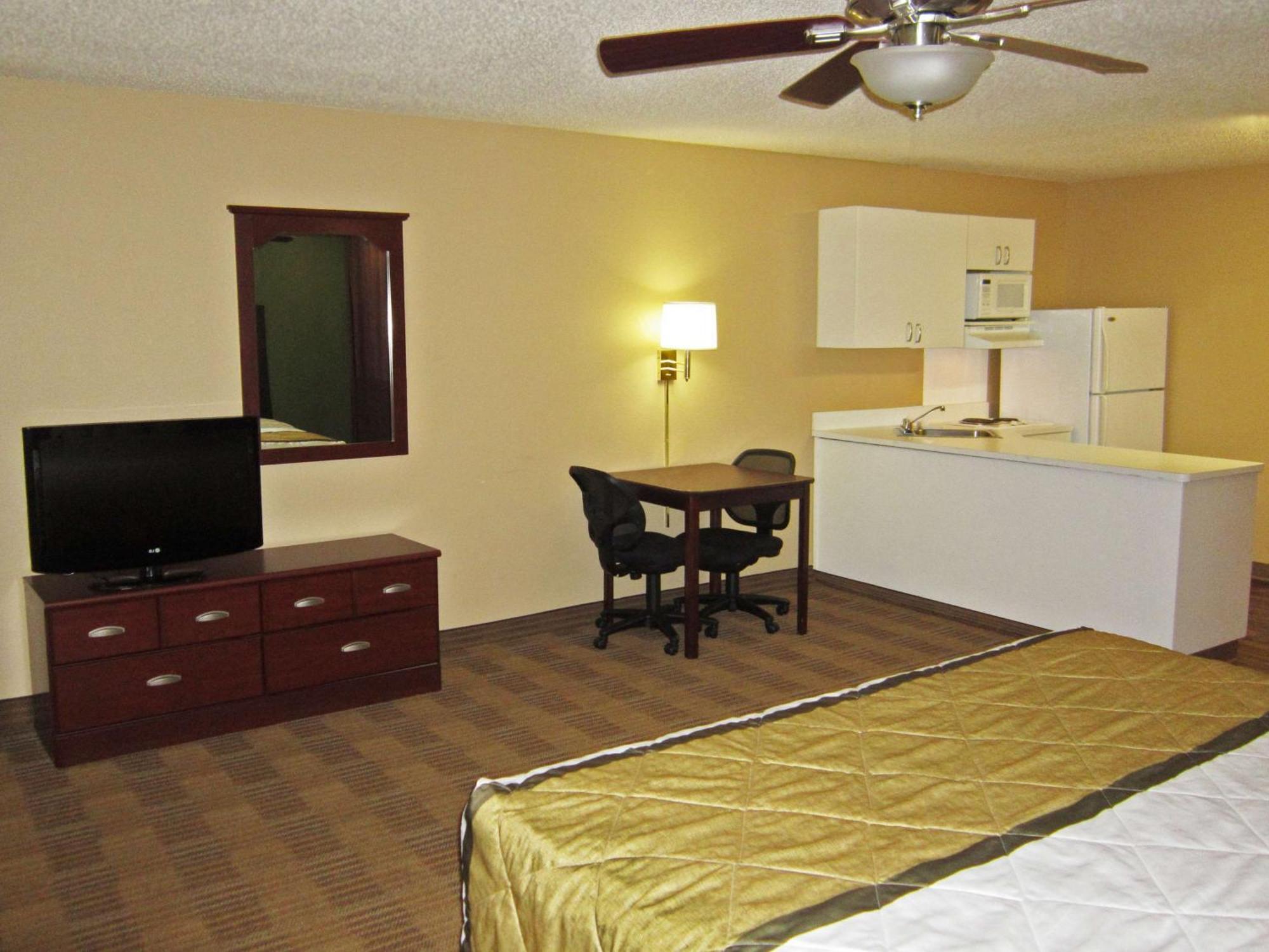 Extended Stay America Suites - Wilmington - New Centre Drive Екстер'єр фото